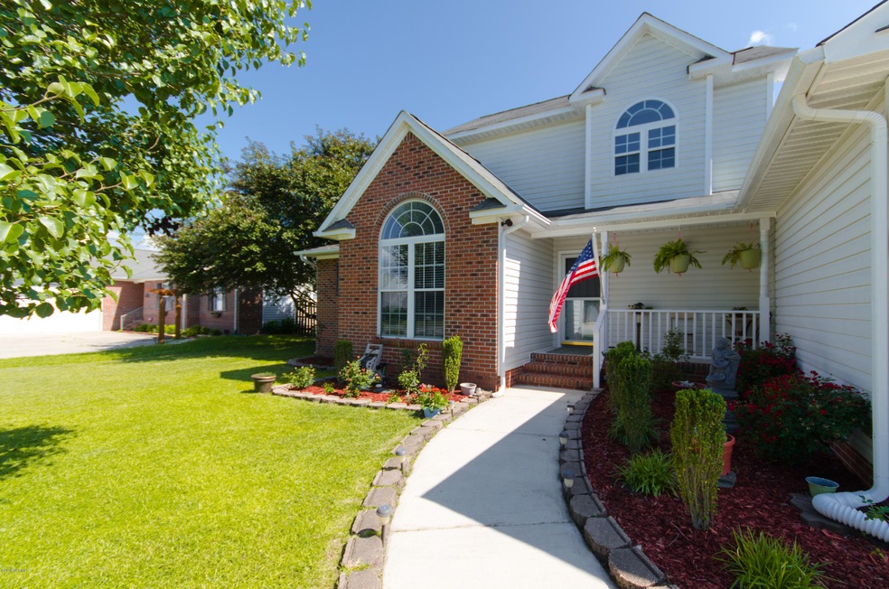 102 Fairfax Ct, Jacksonville, NC 28540 - photo 1