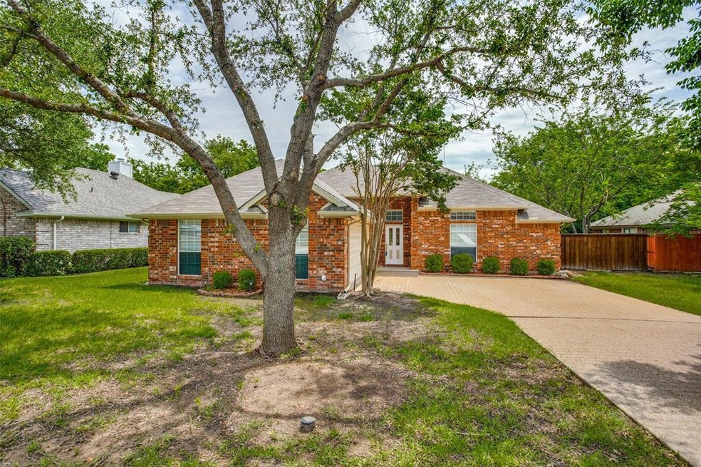 204 Douglas Dr, Wylie, TX 75098 - photo 1