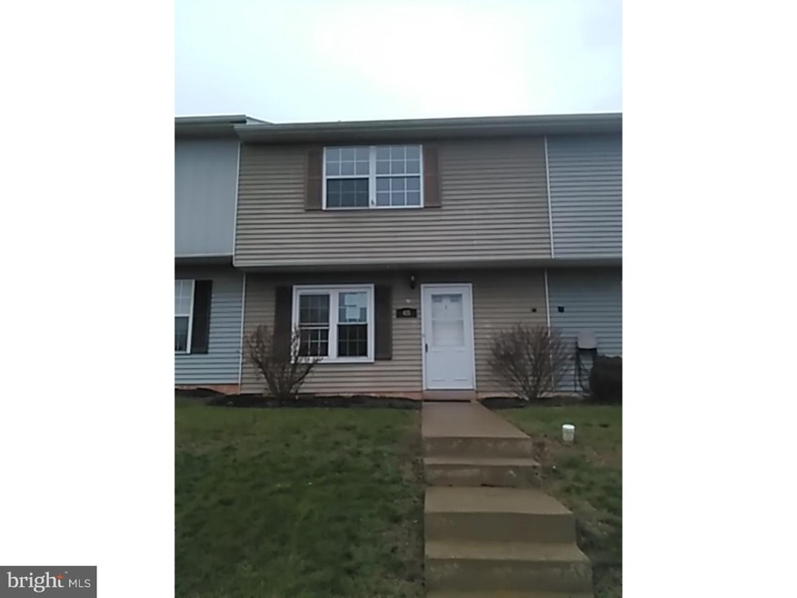 425 Blaker Dr, East Greenville, PA 18041 - photo 1