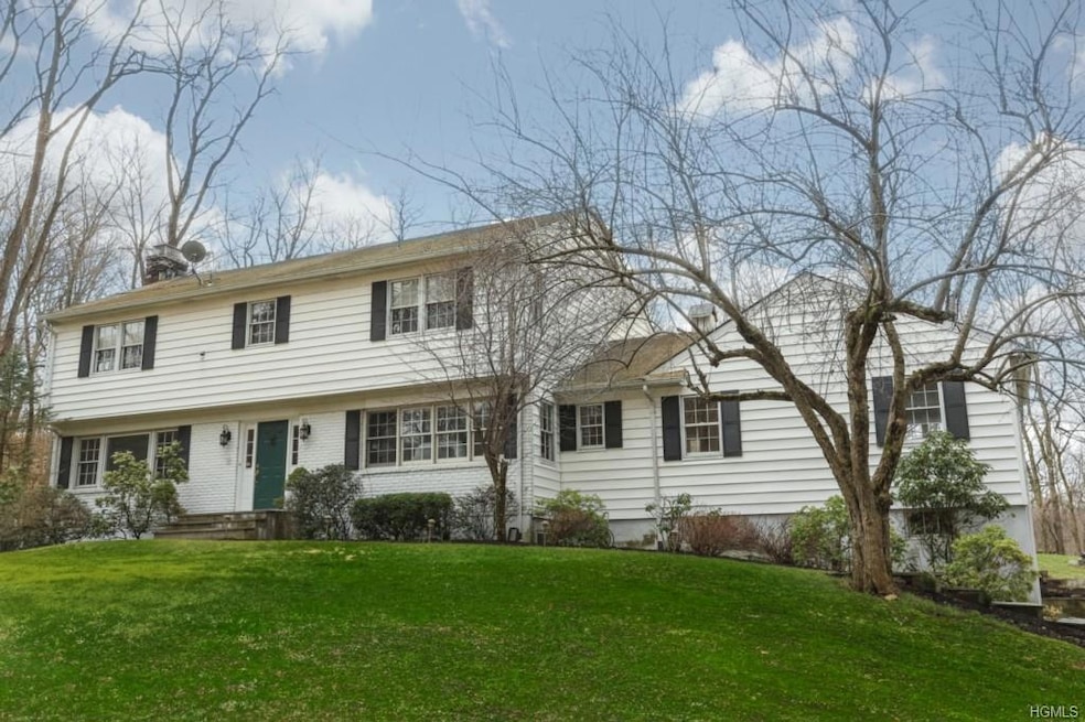 115 Cedar Hill Rd, Bedford, NY 10506 - photo 1