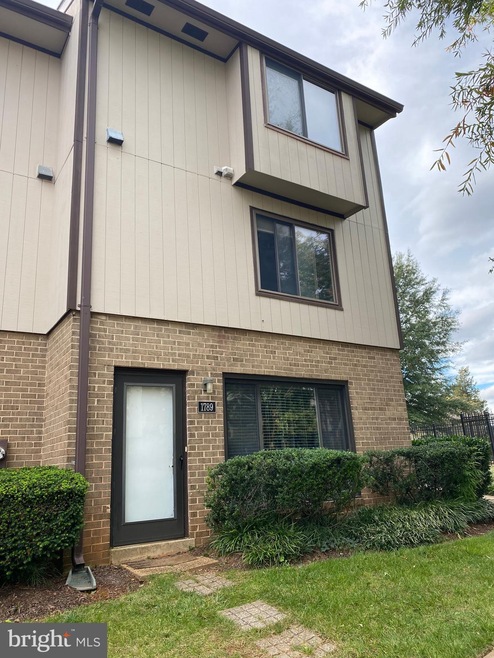 1789 Westwind Way unit 1789, McLean, VA 22102 - photo 1