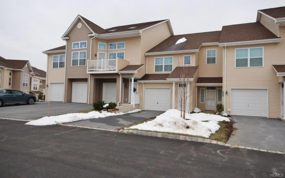 2810 Huron Ct unit 2810, Wappingers Falls, NY 12590 - photo 1