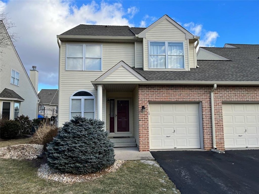 323 Surrey Place unit U323, Macungie, PA 18062 - photo 1