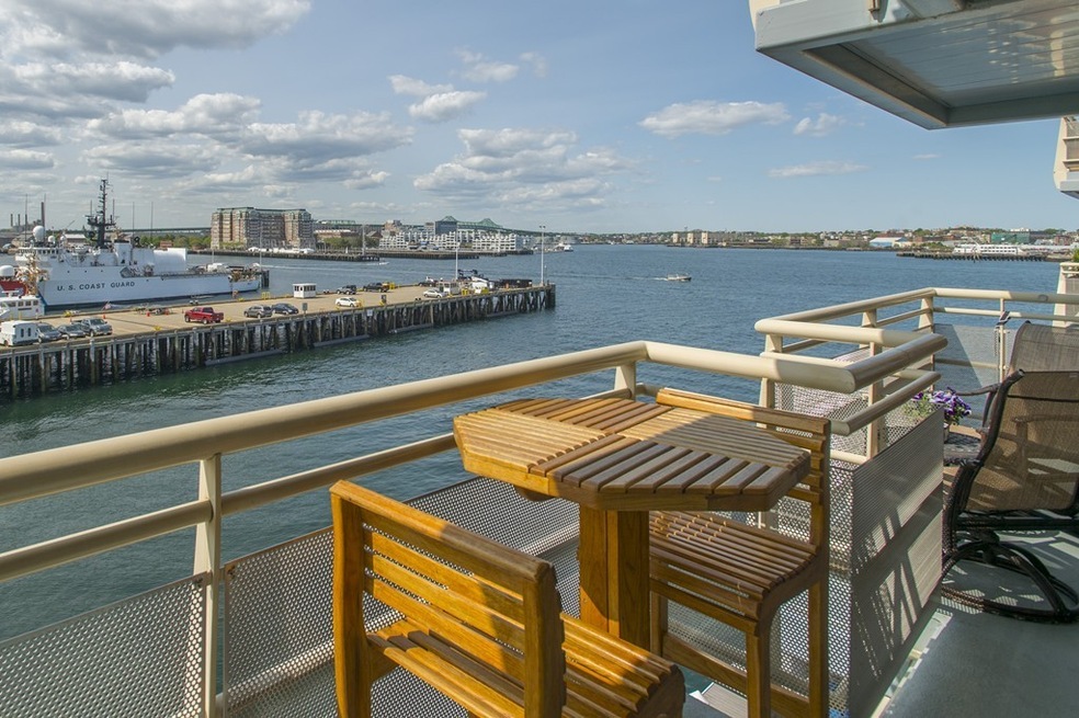 3 Battery Wharf unit 3405, Boston, MA 02109 - photo 1