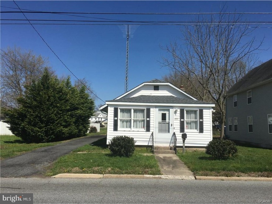 206 S West St, Harrington, DE 19952 - photo 1