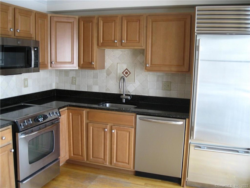 RES Condos unit 2F, Stamford, CT 06907 - photo 1