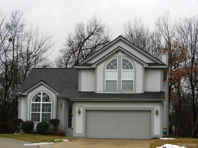 6907 Tangle Wood, Waterford, MI 48327 - photo 1