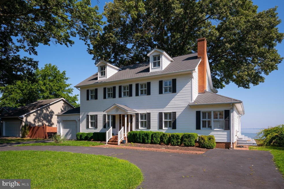 3401 Riverview Dr, Colonial Beach, VA 22443 - photo 1