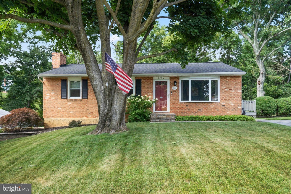 2302 Sunset Dr N, Sykesville, MD 21784 - photo 1
