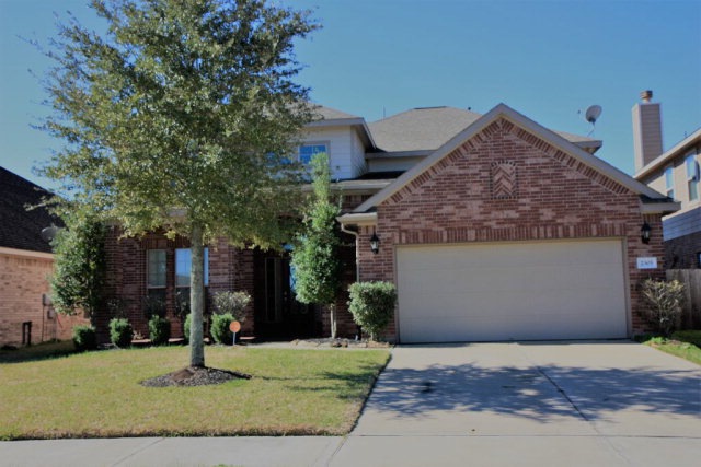 2303 Crescent Water, Rosenberg, TX 77471 - photo 1