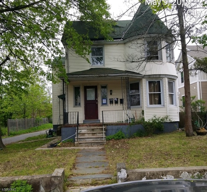 39 Berwyn St, Orange, NJ 07050 - photo 1