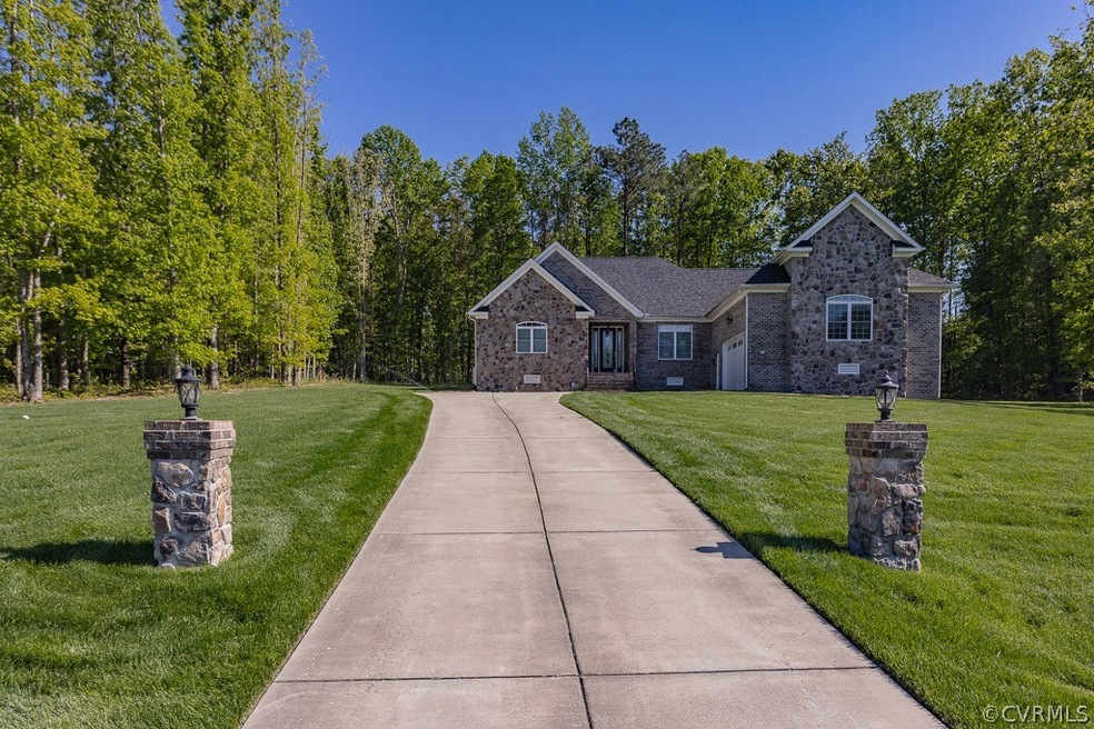 6004 Pheasant Run Ct, Prince George, VA 23875 - photo 1