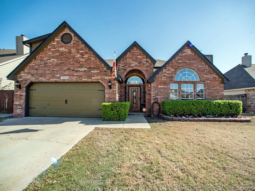 19608 E 40th St S, Broken Arrow, OK 74014 - photo 1