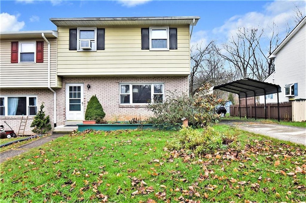 6220 Glen Ct, Germansville, PA 18053 - photo 1