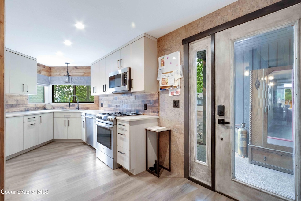 Northwest Village unit 29, Coeur D'Alene, ID 83814 - photo 1