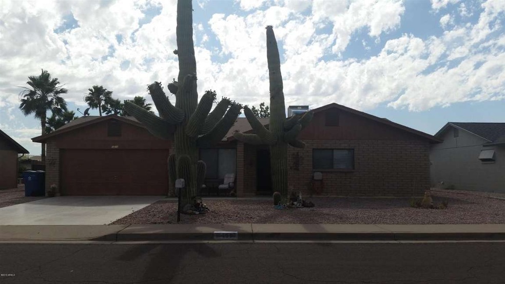 1510 Saguaro View #2