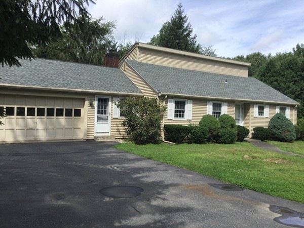 34 Dennis Cir, Northborough, MA 01532 - photo 1