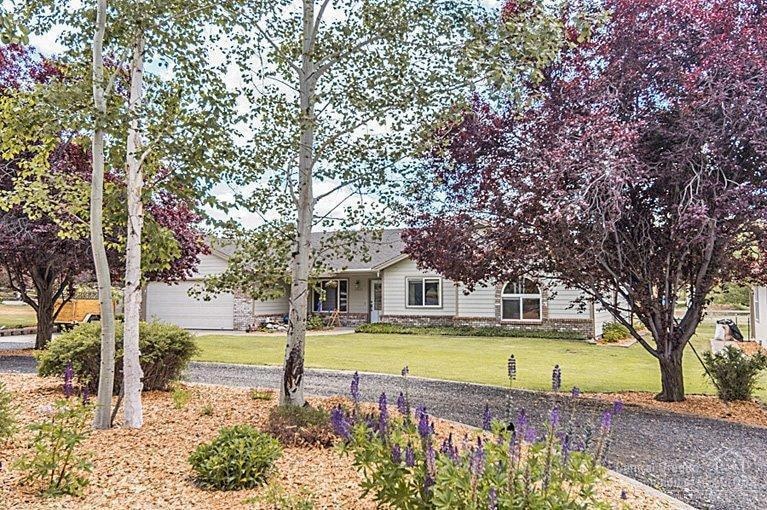 63885 Scenic Dr, Bend, OR 97701 - photo 1