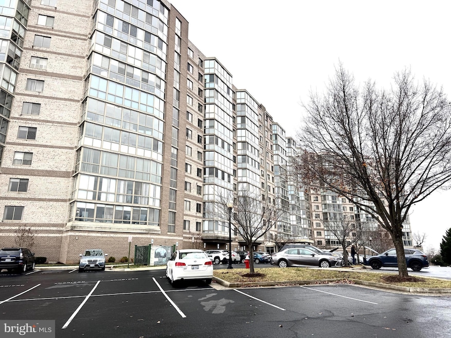 The Riverview at Lansdowne Woods unit 503, Leesburg, VA 20176 - photo 1