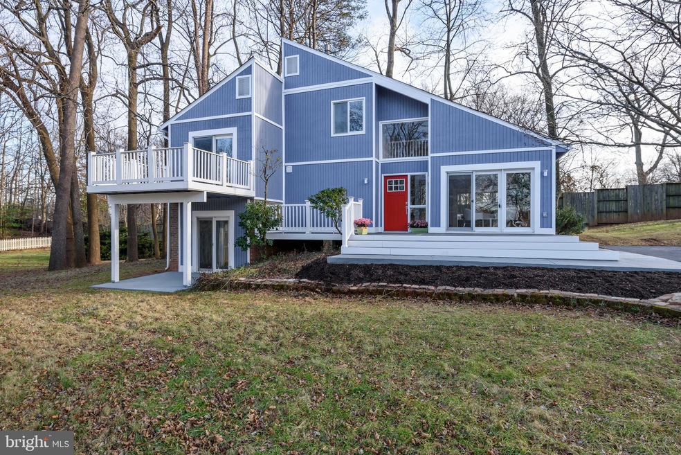 9333 Raintree Rd, Burke, VA 22015 - photo 1