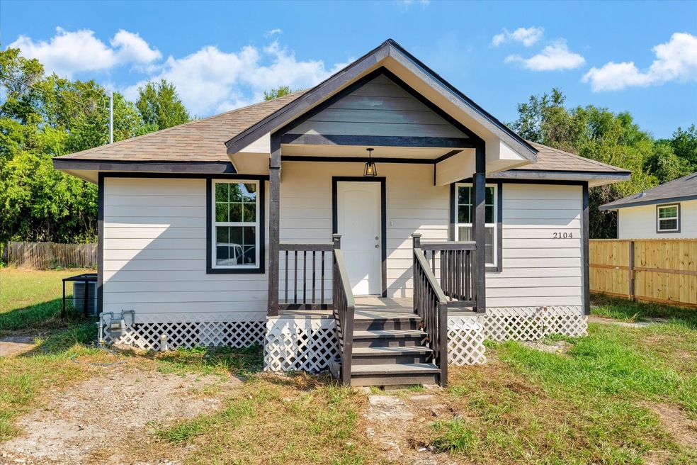 2104 Hampton St, Houston, TX 77088 - photo 1
