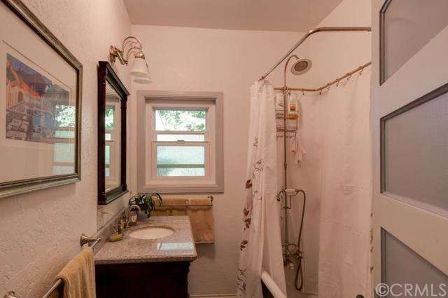 229 W 2nd Ave, Chico, CA 95926 - photo 1