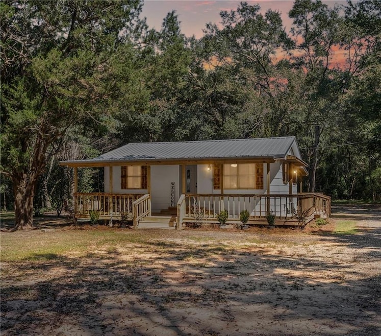 11800 Memory Ln, Irvington, AL 36544 - photo 1