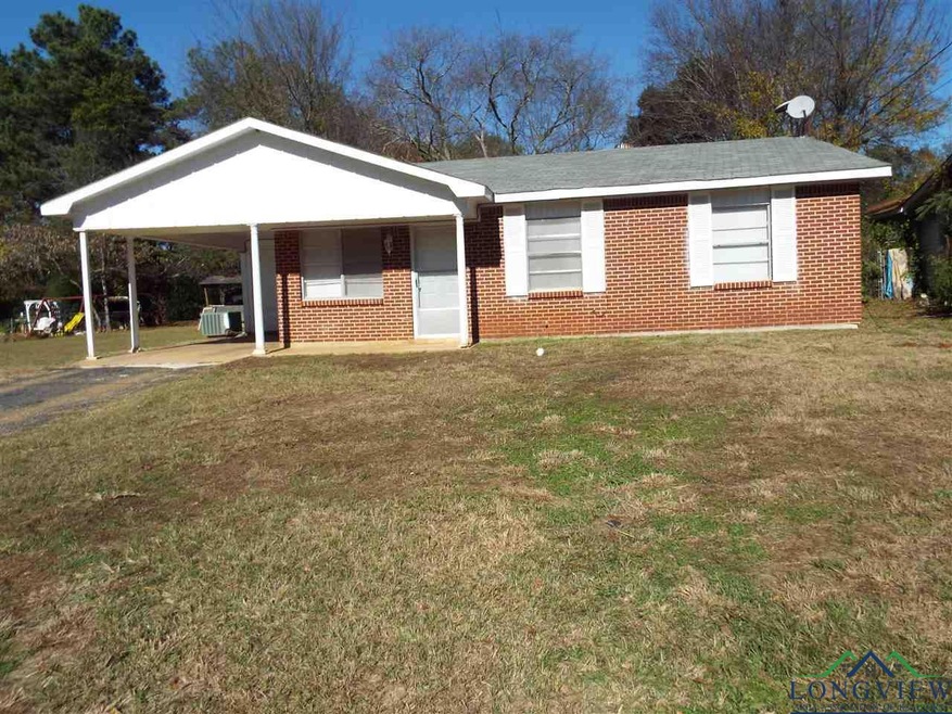 612 Holiday St, Longview, TX 75601 - photo 1