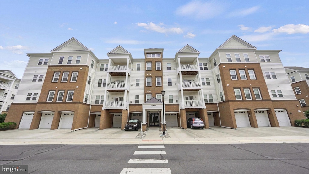 24660 Woolly Mammoth Terrace unit 400, Aldie, VA 20105 - photo 1