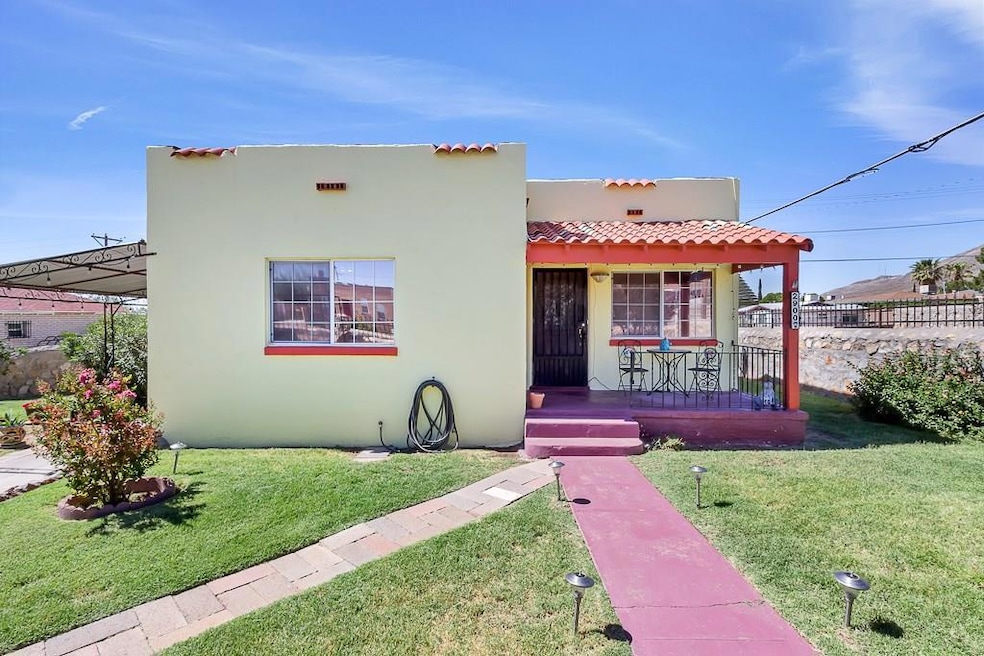 2900 Mountain Ave, El Paso, TX 79930 - photo 1