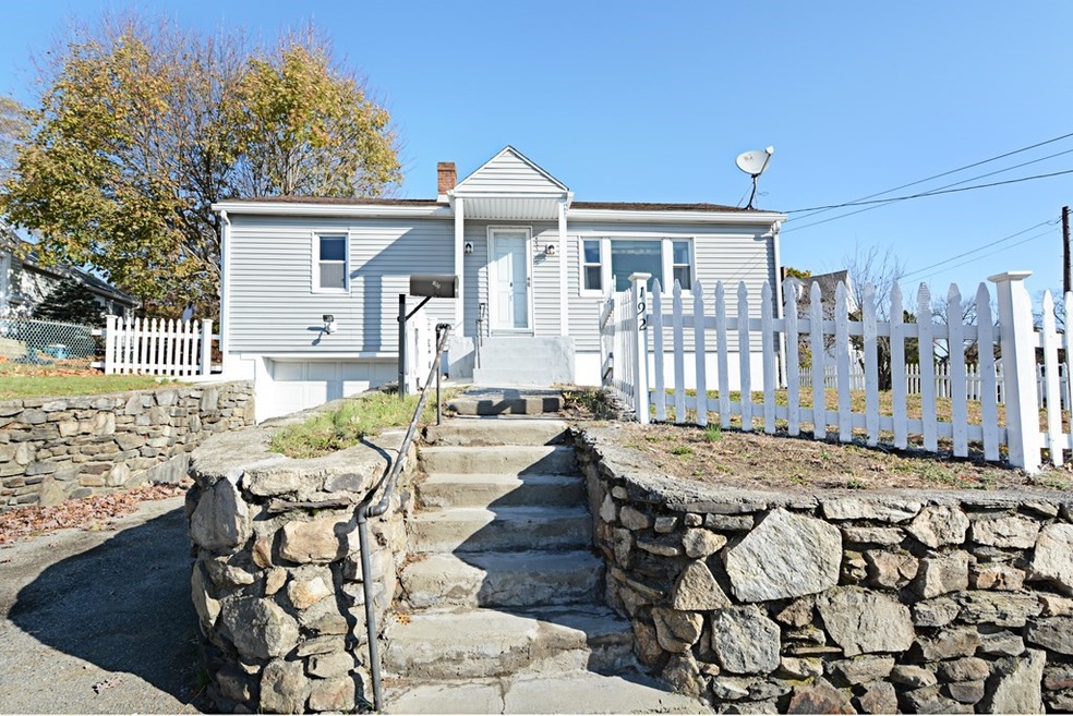 192 Ludlow St, Worcester, MA 01603 - photo 1