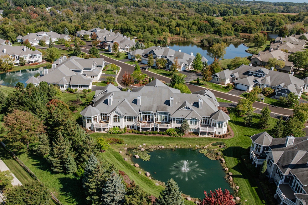 845 Lake Rd unit D, Brookfield, WI 53005 - photo 1