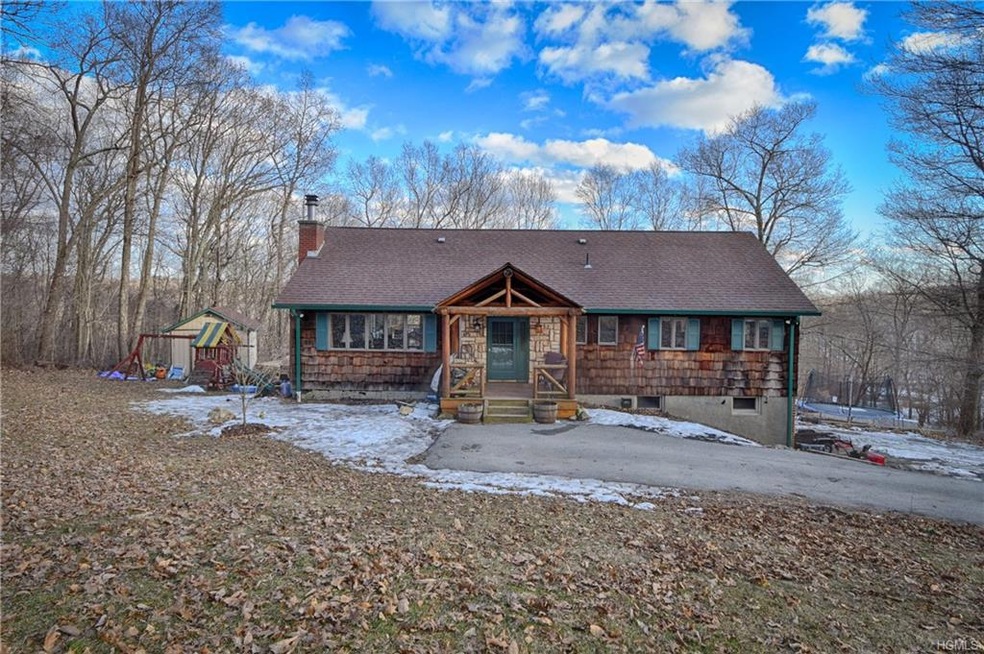 54 Laurie Ct, Carmel, NY 10512 - photo 1