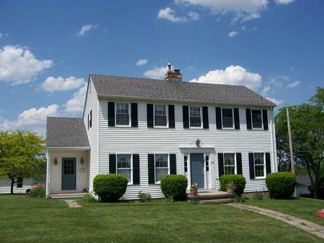 Exterior Front Welcome to 40 Barone Avenue, Mount 
