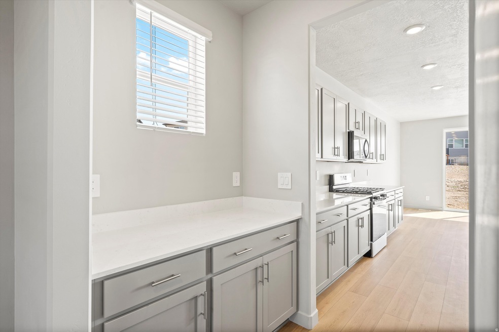 168 W 1320 N unit 171, Tooele, UT 84074 - photo 1