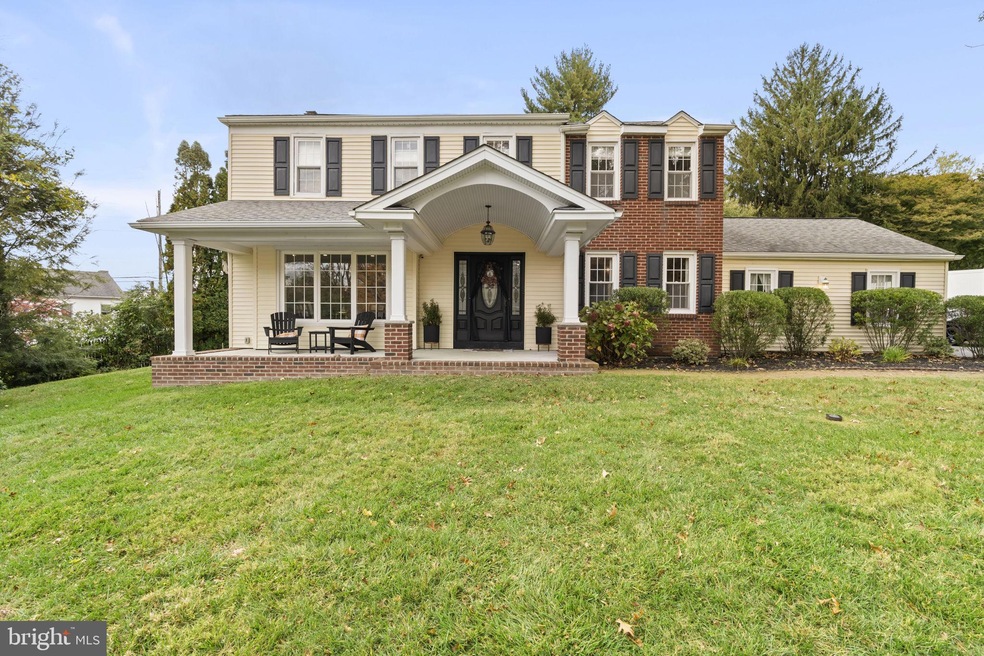 10 Fox Chase Cir, Newtown Square, PA 19073 - photo 1