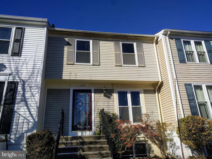 1858 Murdock Ct, Frederick, MD 21702 - photo 1