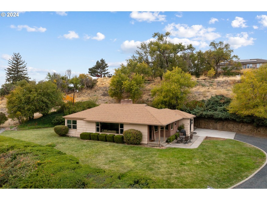 19 NE Mount Hebron Dr, Pendleton, OR 97801 - photo 1