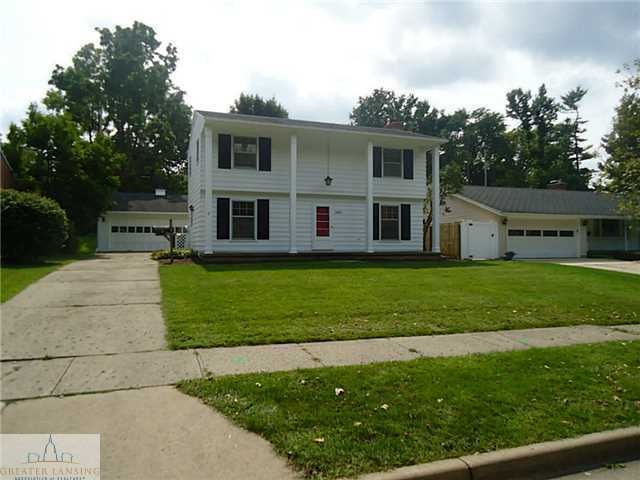 3401 Glasgow Dr, Lansing, MI 48911 - photo 1