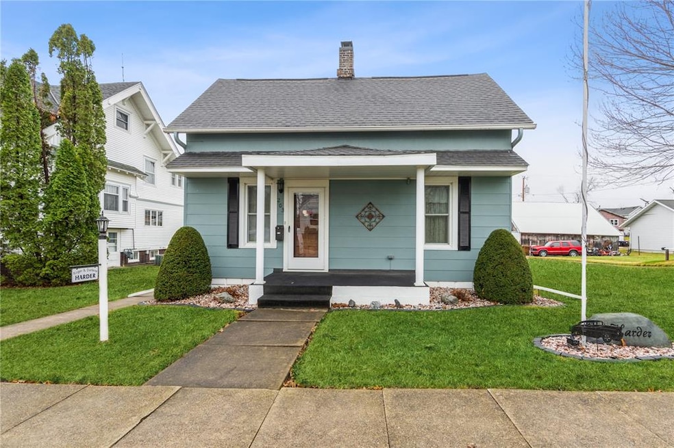Meticulously maintained 1 1/2 story home!