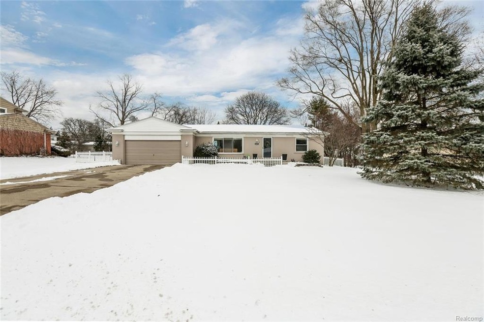 Welcome to 2659 Bridle Road.