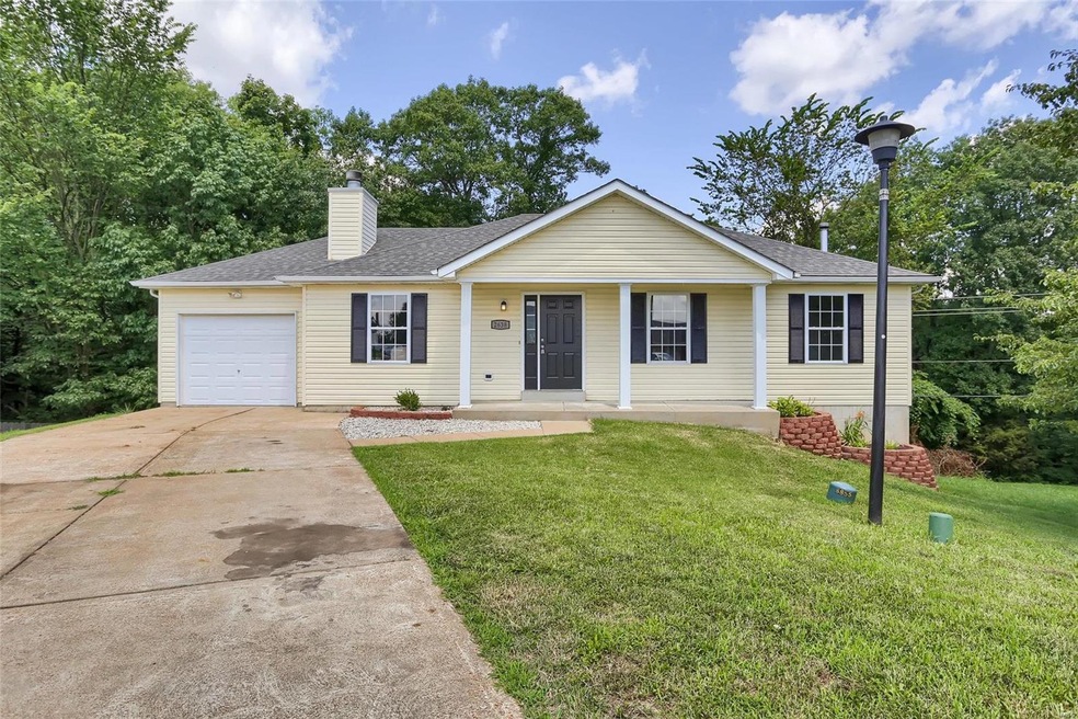 Welcome home to 2638 Plum Tree Court!