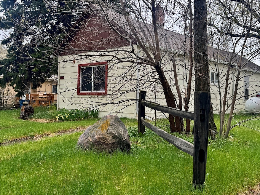 208 2nd Ave S, Belt, MT 59412 - photo 1