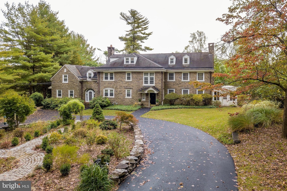 For Sale $1,950,000 • Co-Listing Agent