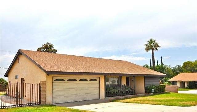 Single-story home with RV parking