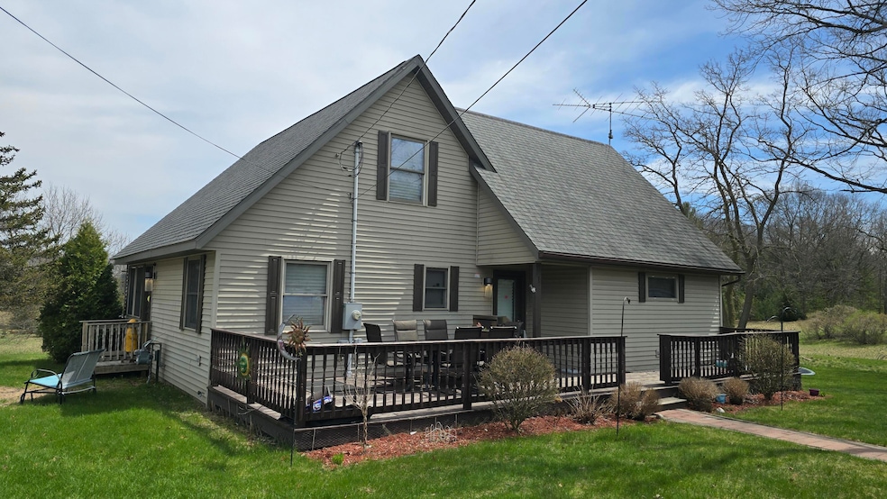 721 Merkey Rd W, Manistee, MI 49660 - photo 1