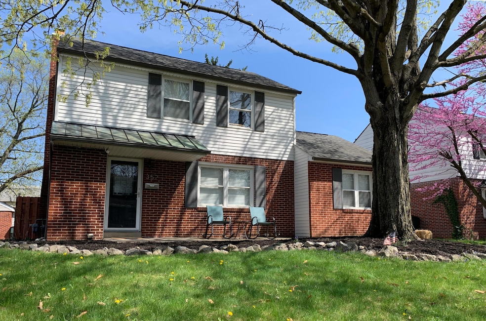 352 Binns Blvd Front
