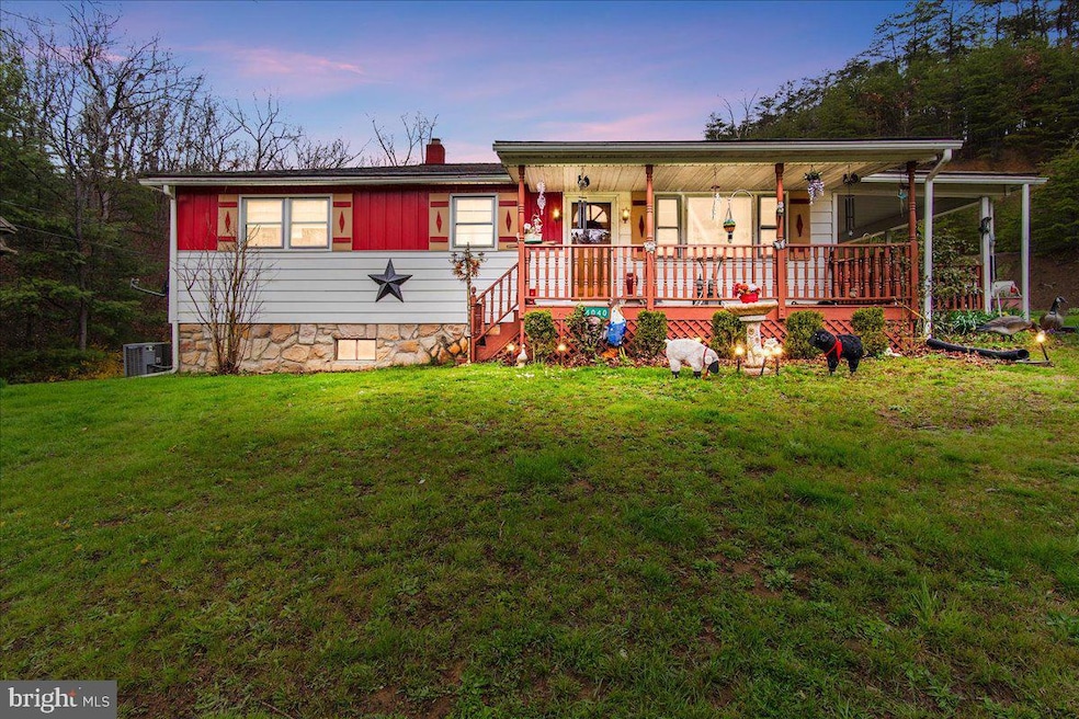 14040 Hollow Rd, Hancock, MD 21750 - photo 1