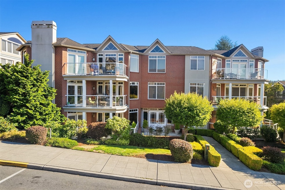 530 Walnut St unit 100, Edmonds, WA 98020 - photo 1