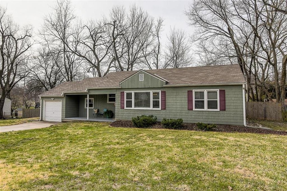 Could this curb appeal be any cuter?